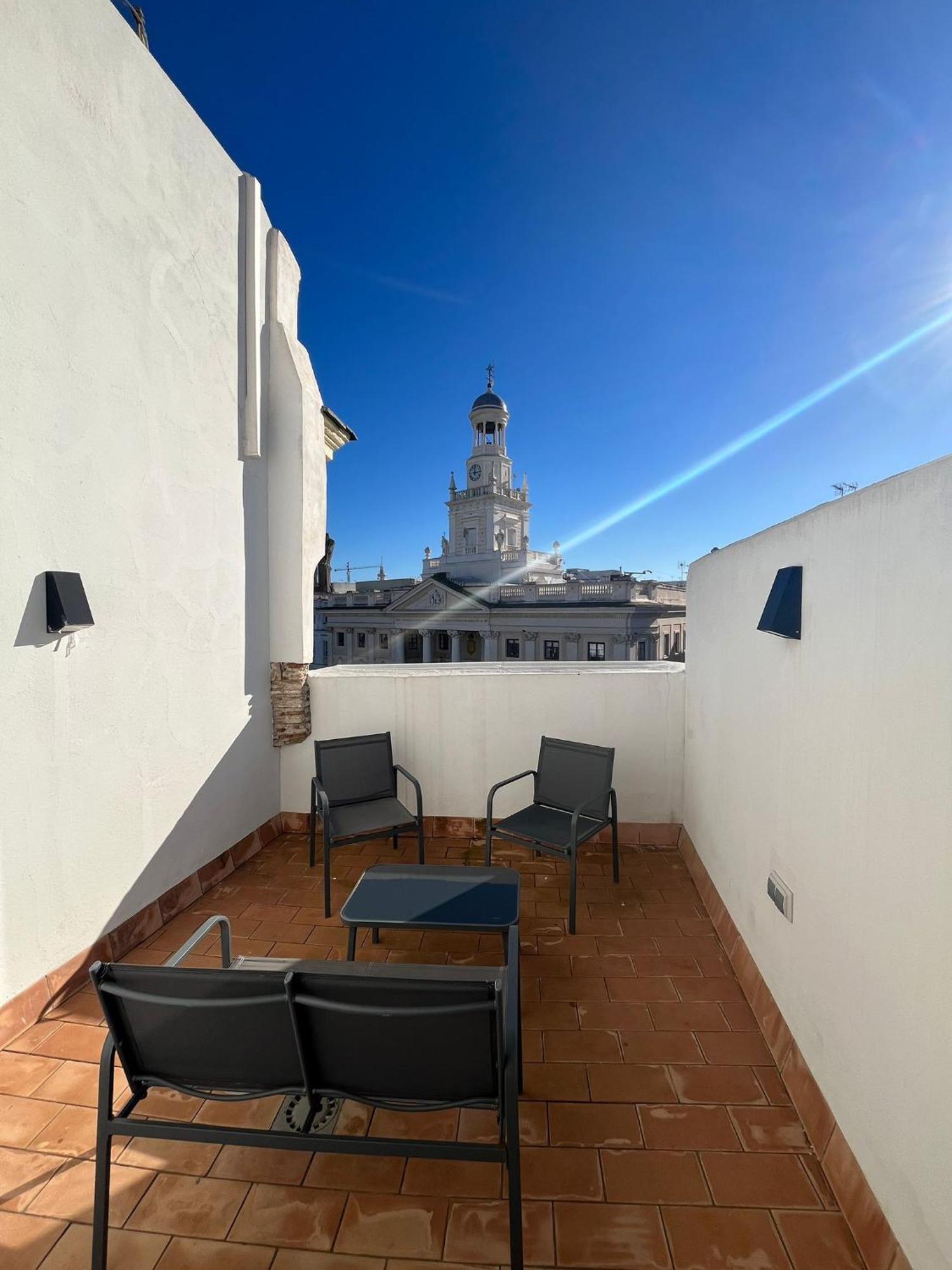 Apartamento The Traveller`s house Atico la plaza con terraza mirador Cádiz Exterior foto